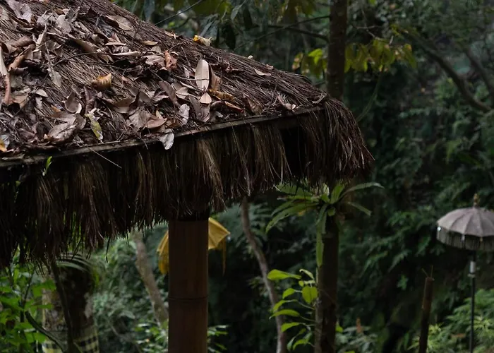 Puri Lumbung Village Guest house