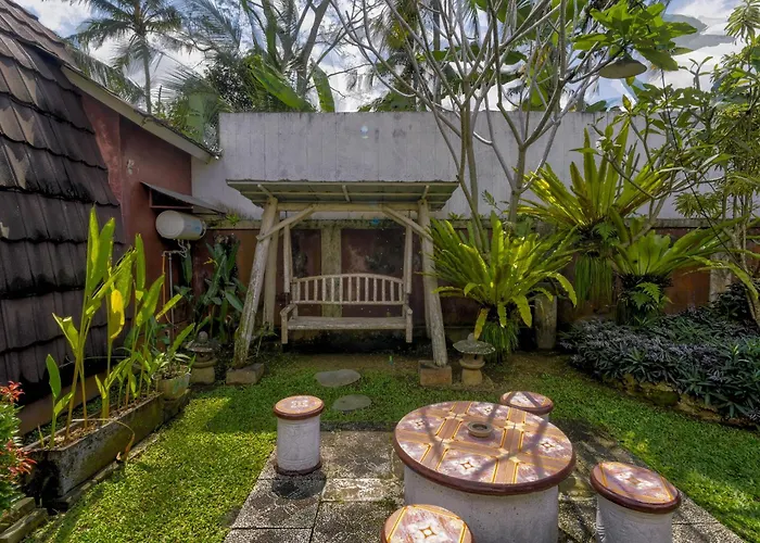 Puri Lumbung Village Guest house 3*